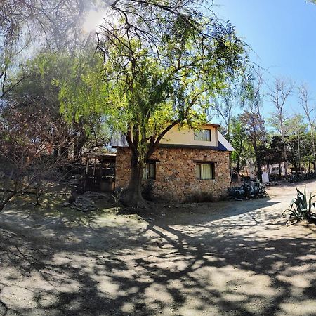 Cabanas Budapest Capilla del Monte Εξωτερικό φωτογραφία